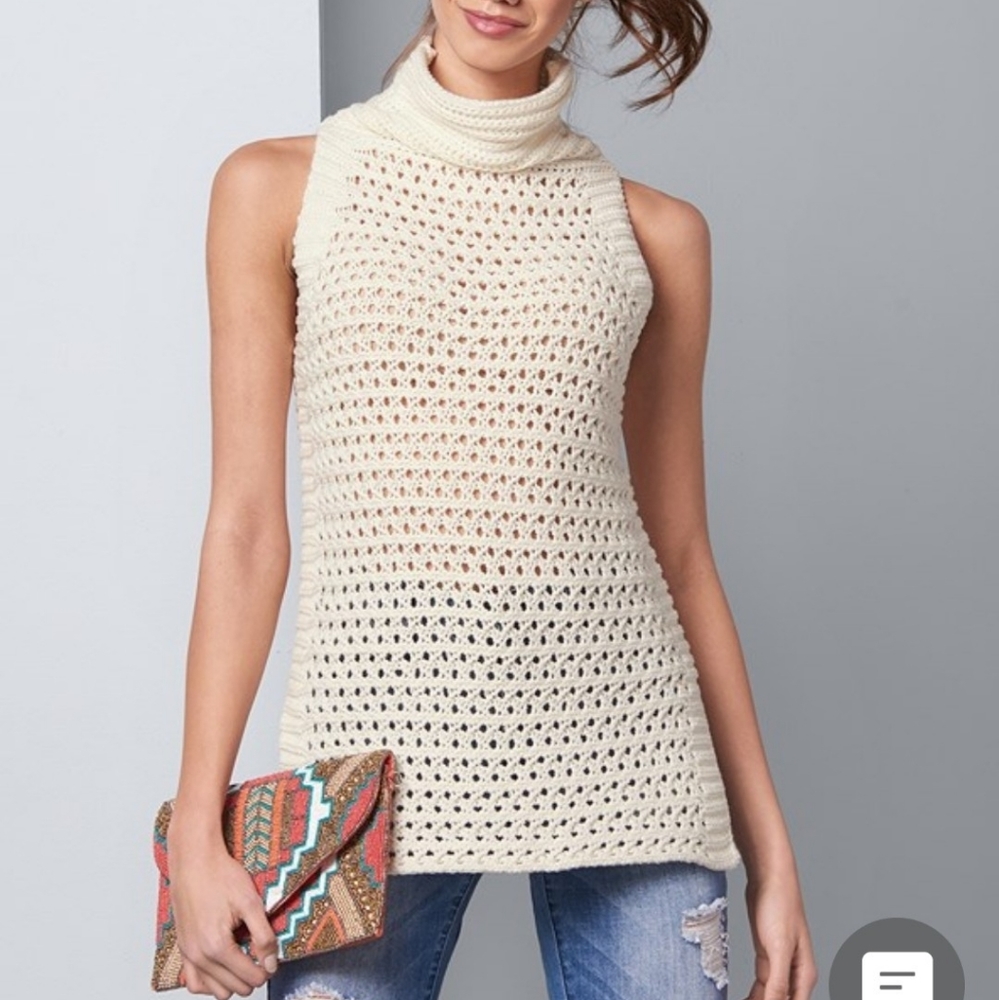 Sleeveless turtleneck sweater